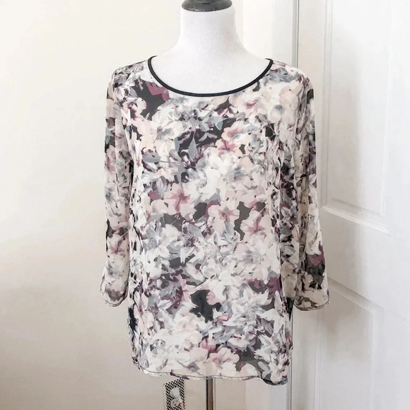 Sheer floral top size L - Picture 1 of 6
